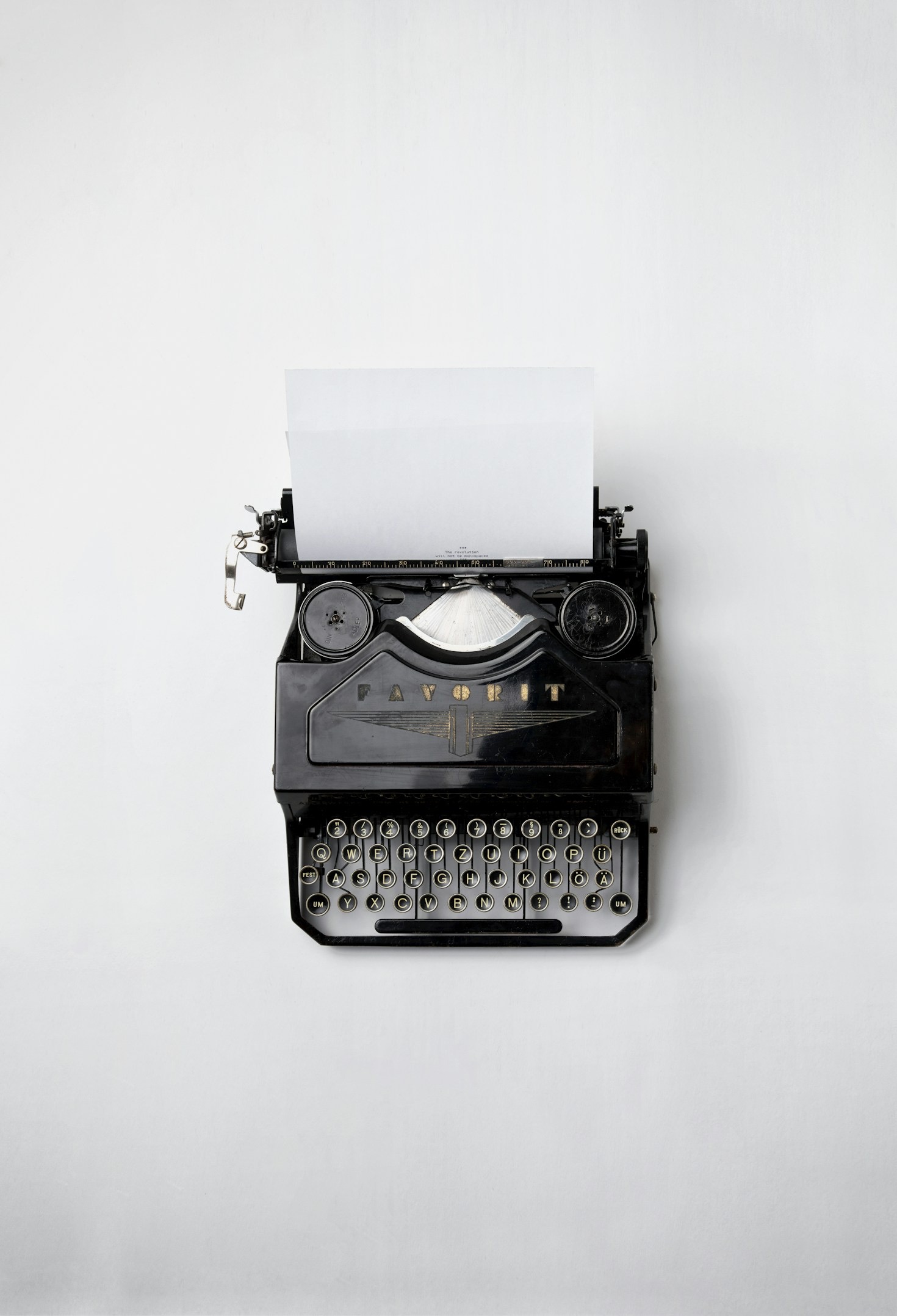 Boosting Reader Retention with Strategic Layouts